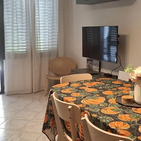 Holiday home Kuca Za Odmor-val *
