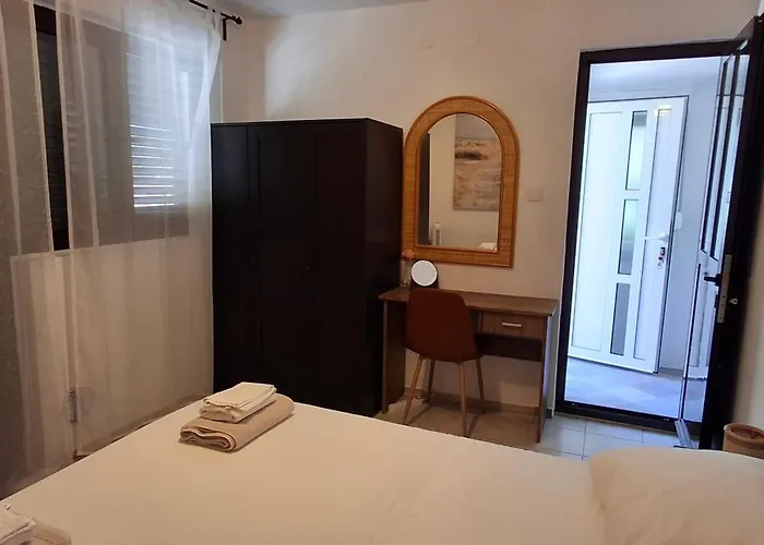 Kuca Za Odmor-val * Vir